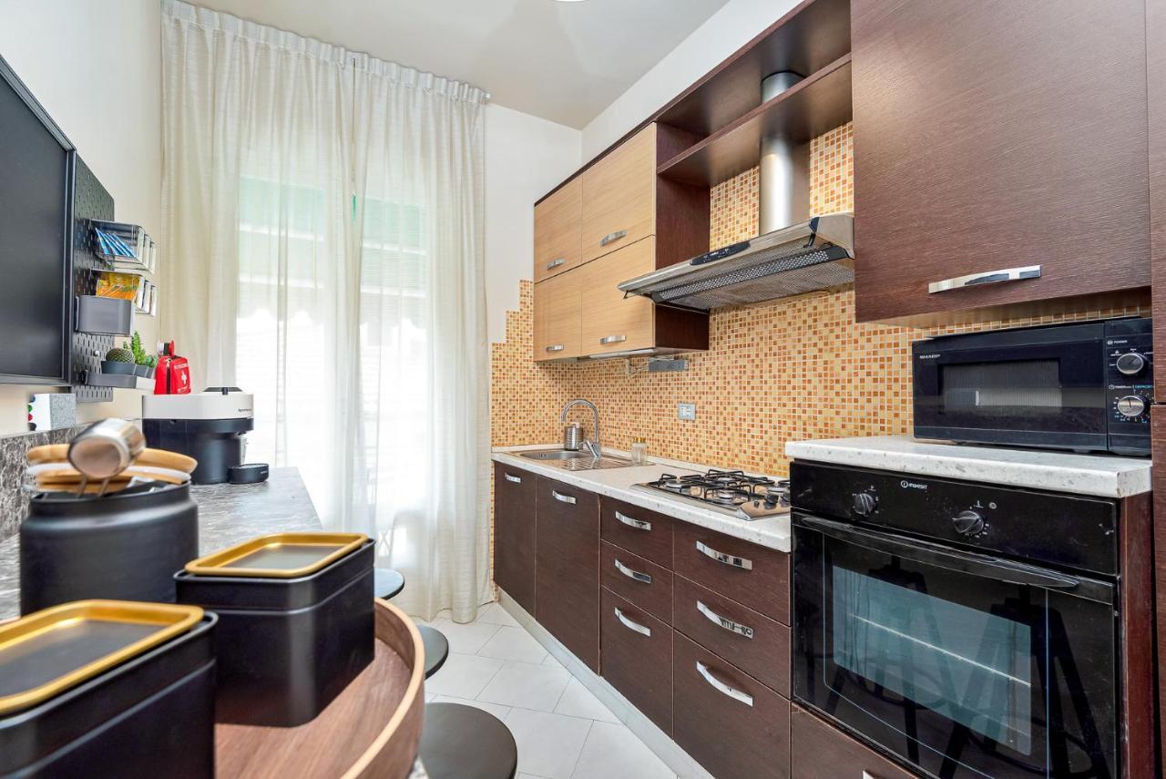 Art Deco' - Sleepwithme - Free Parking - Free Breakfast - Very Friendly Staff ปิซา ภายนอก รูปภาพ